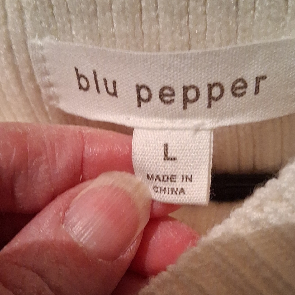 Blu Pepper Cream Ribbed Knit Top - Picture 2 of 4